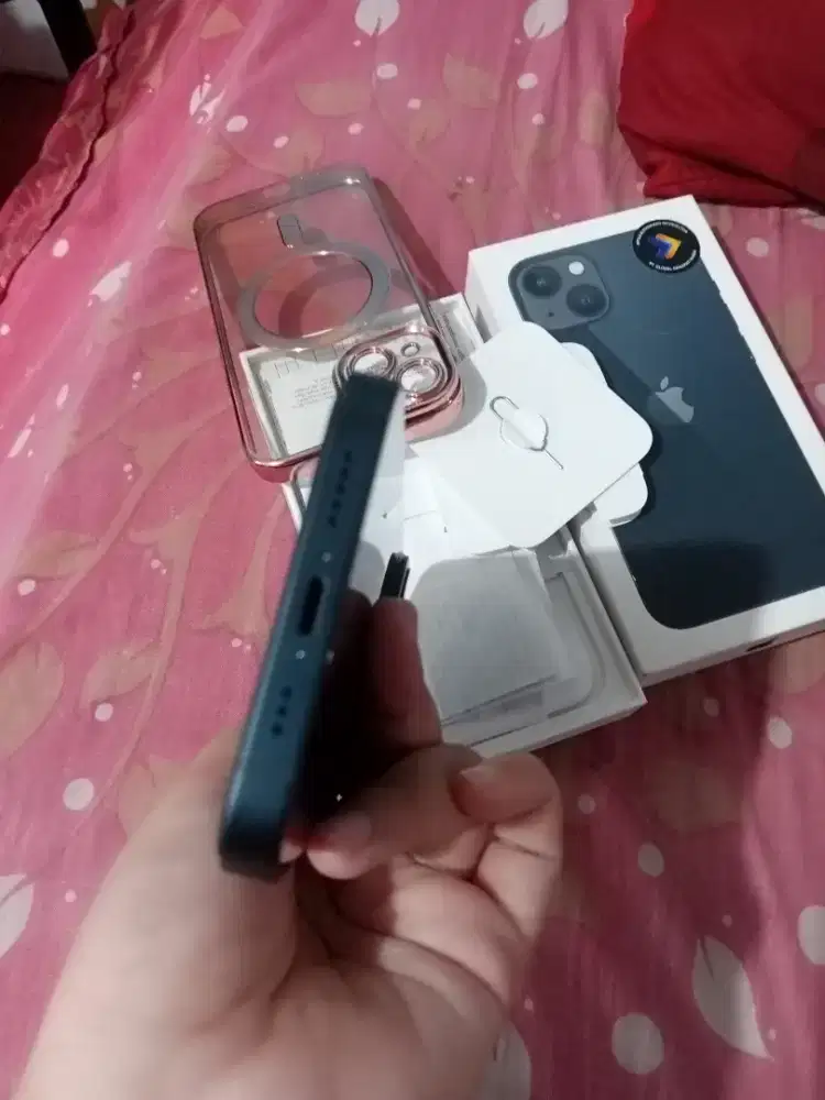 Iphone 13basic 128GB garansi ibox