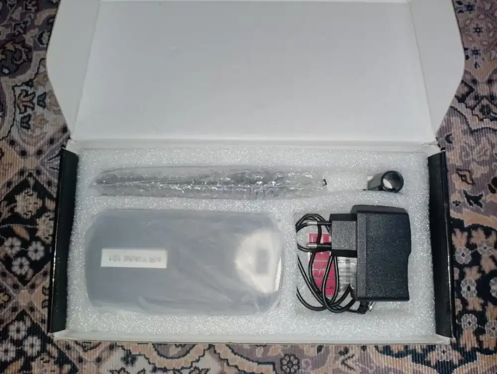 Alat pemoles kuku elektronik portabel ( Electric portable nail drill )