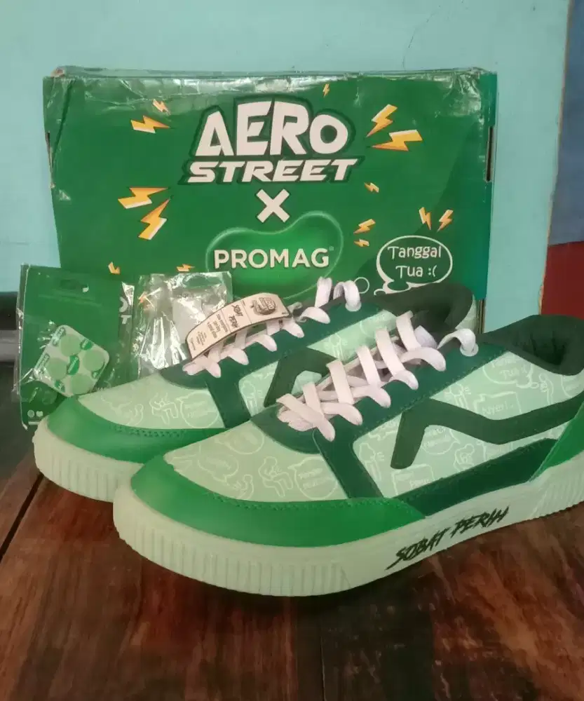 Sepatu aerostreet x promag