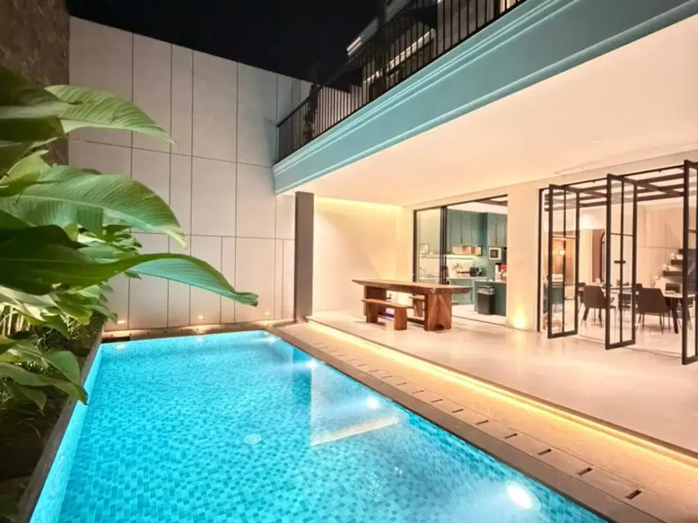Y. DIJUAL RUMAH BARU CLASSIC MODERN DENGAN KOLAM RENANG DI SINGGASANA PRADANA DARMAKUSUMA BANDUNG