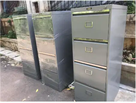 'Kabinet Besi 46x62x132