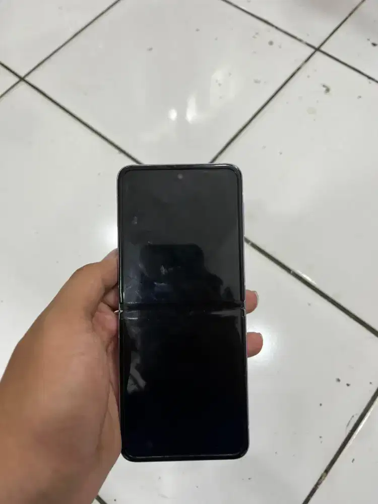 SAMSUNG FLIP 3 5G
