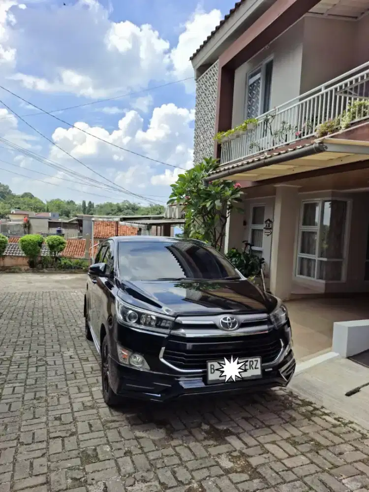 Innova Reborn 2.4 V/AT 2020 TRD Sportivo Limited Edition