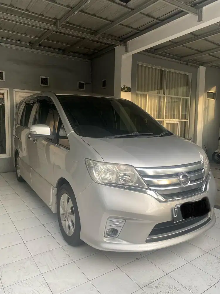 KM 90.000 | 1 Tangan | Nissan Serena 2013 Bensin