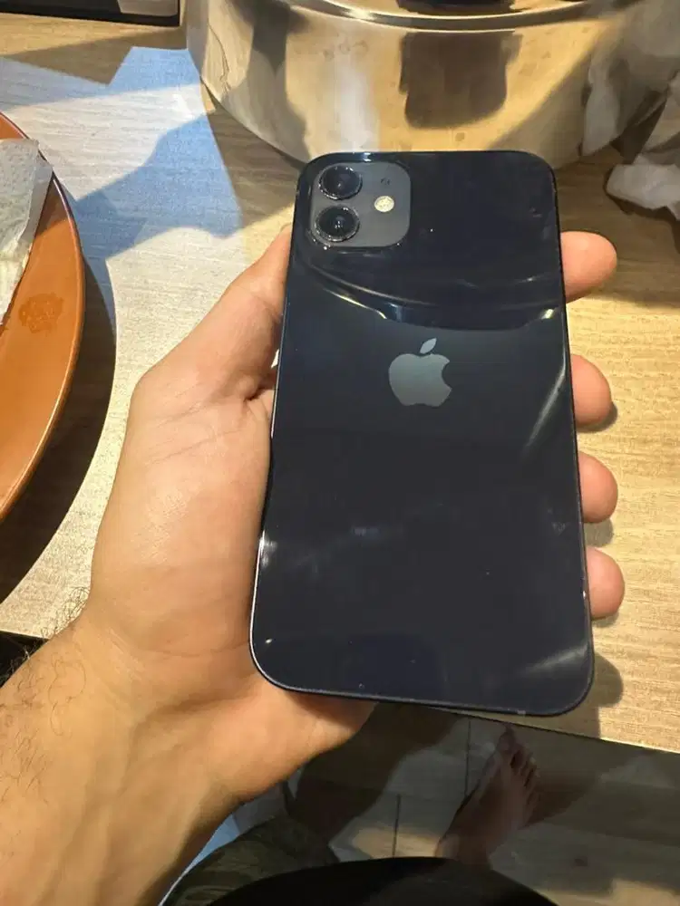 Iphone 12 128Gb (beavukia sdh bayar) dari applestore Kanada .