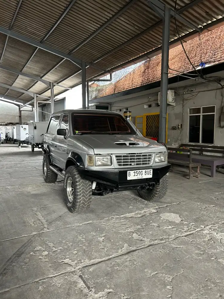Isuzu Bighorn 4x4 Turbo