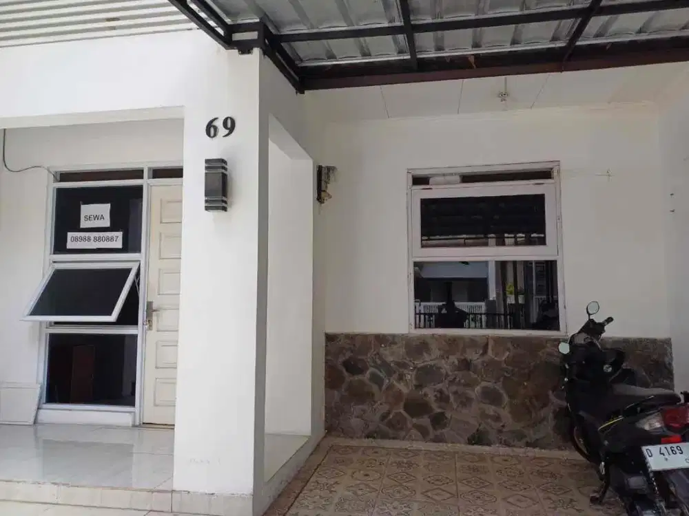 Disewakan Rumah Di Antapani Baru Renovasi