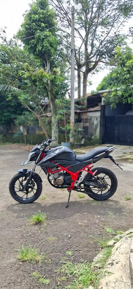 Honda CB 150R 2016 Streetfire Plat B DKI