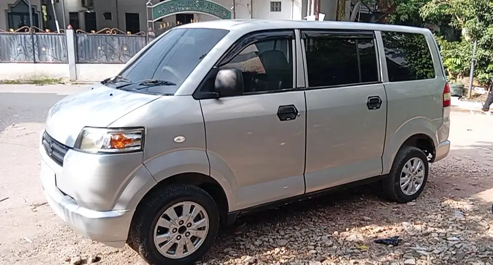 Suzuki APV 2012 Bensin