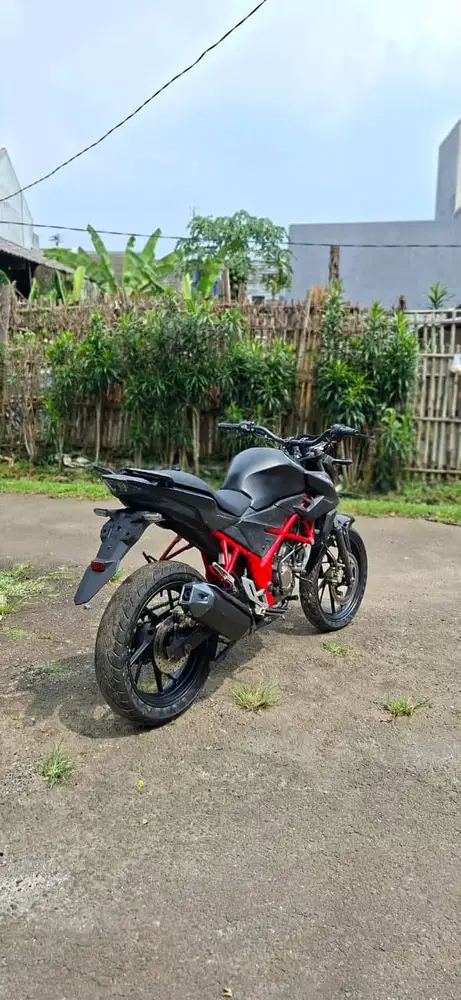 Honda CB 150R 2016 Streetfire Plat B