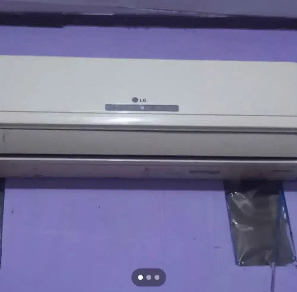 DIJUAL AC LG ½ PK MASIH MULUS