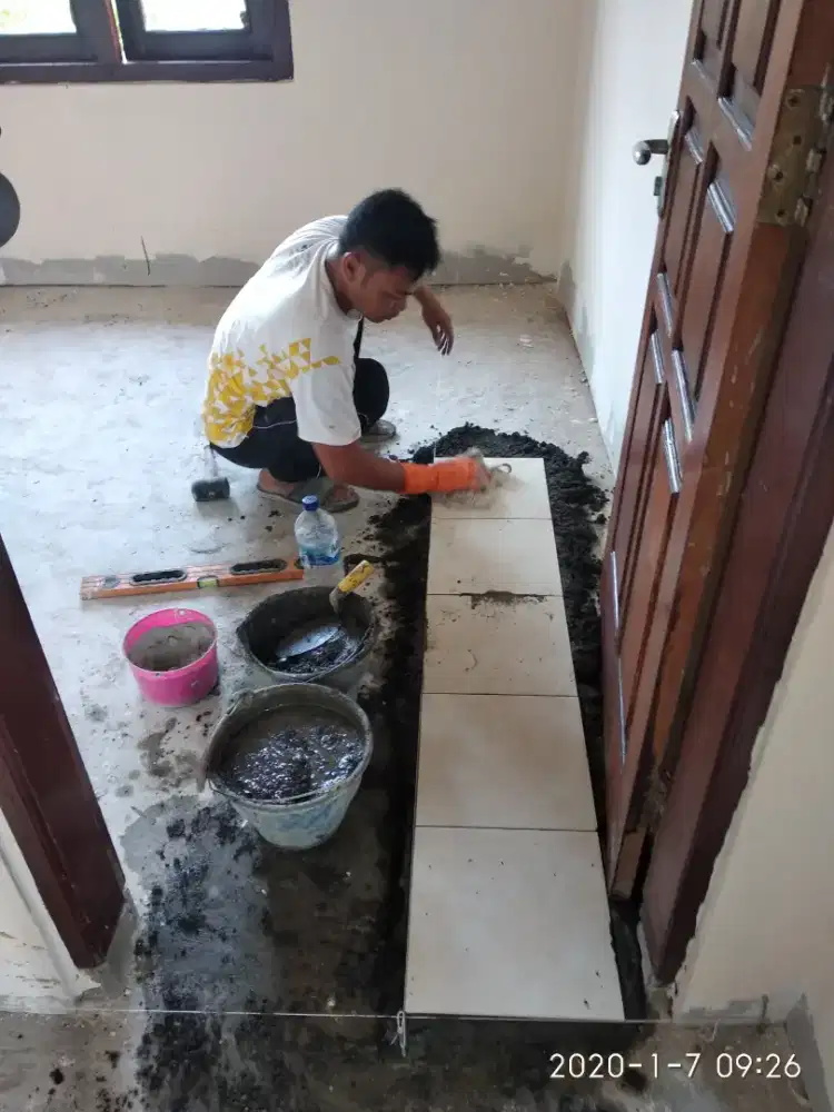 Jasa tukang atap bocor cat tembok pasang keramik granit plitur dll