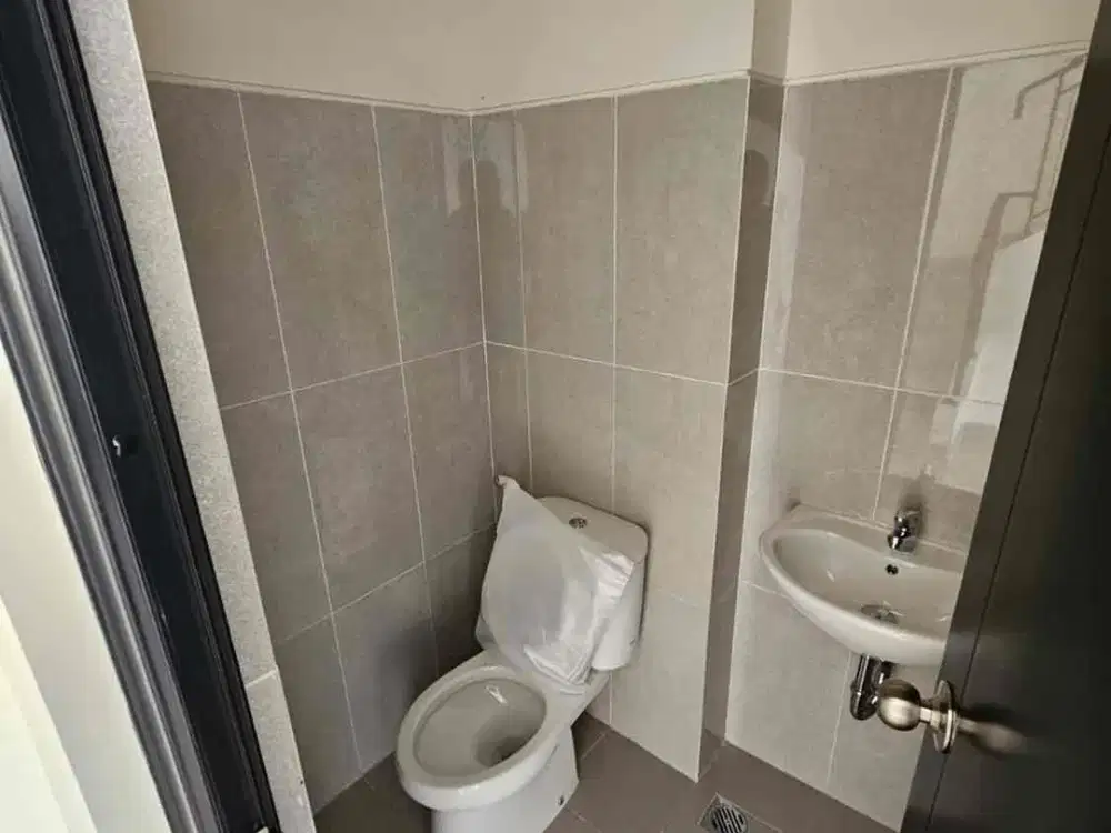 Jual Ruko Sorrento Grande East Paramount Gading Serpong Posisi Hook Tipe Bangunan Alfresco 3 Lantai