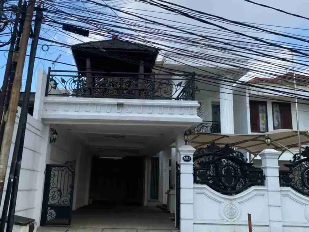 Rumah besar harga murah di Poltangan jakarta selatan