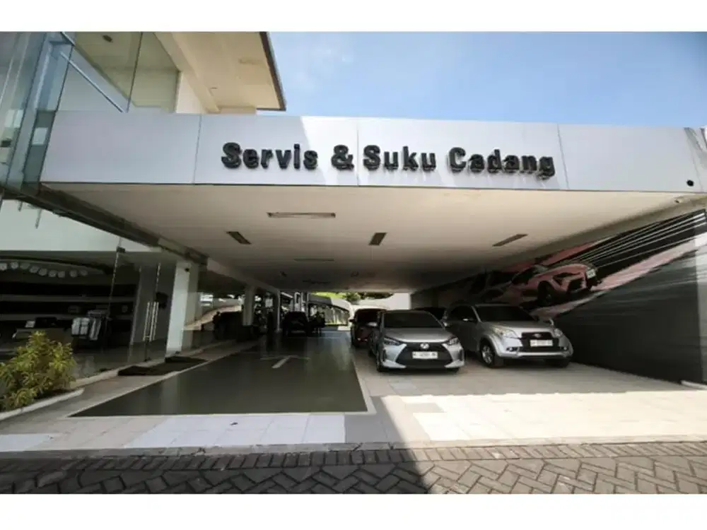 Dijual Dua Unit Ex Showroom Toyota Jalan Jenggolo Pucang Sidoarjo dan Taman Sepanjang Sidoarjo