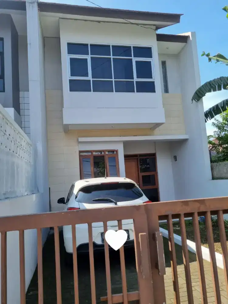 Disewakan rumah siap huni Cisaranten