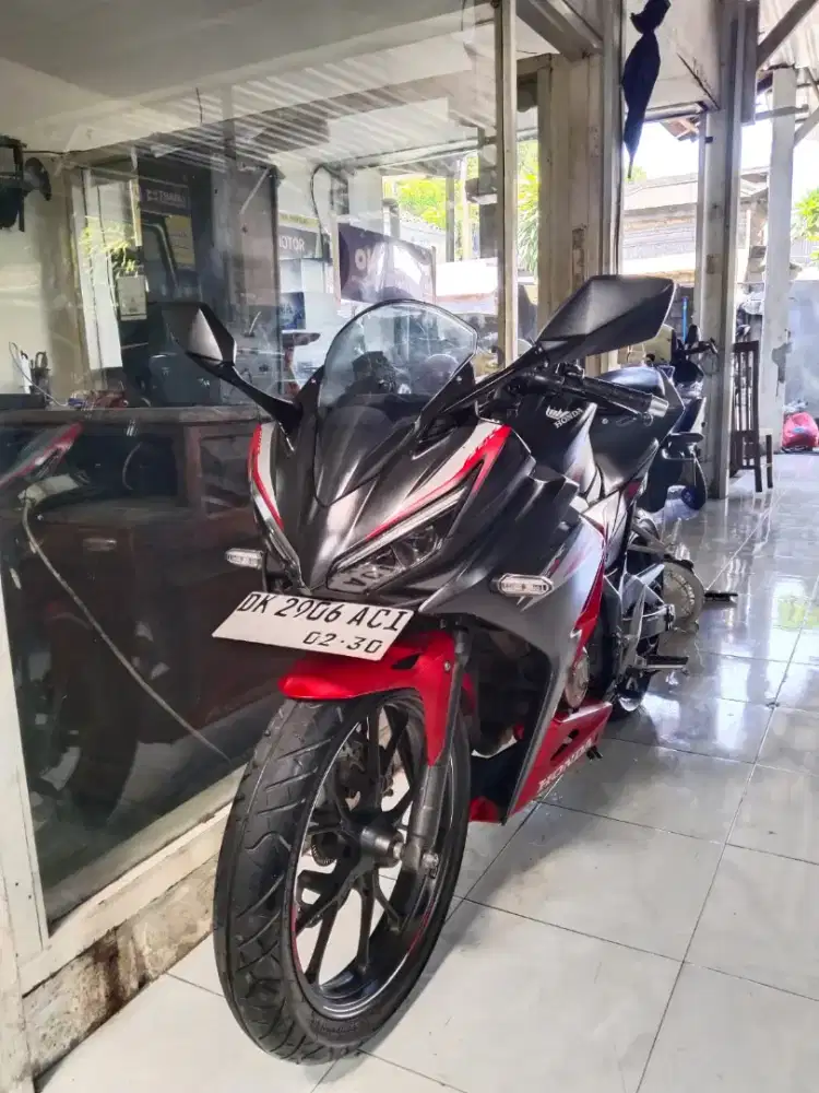 Honda CBR. 150 CC thn. 2020 cash. Bali dharma  motor.