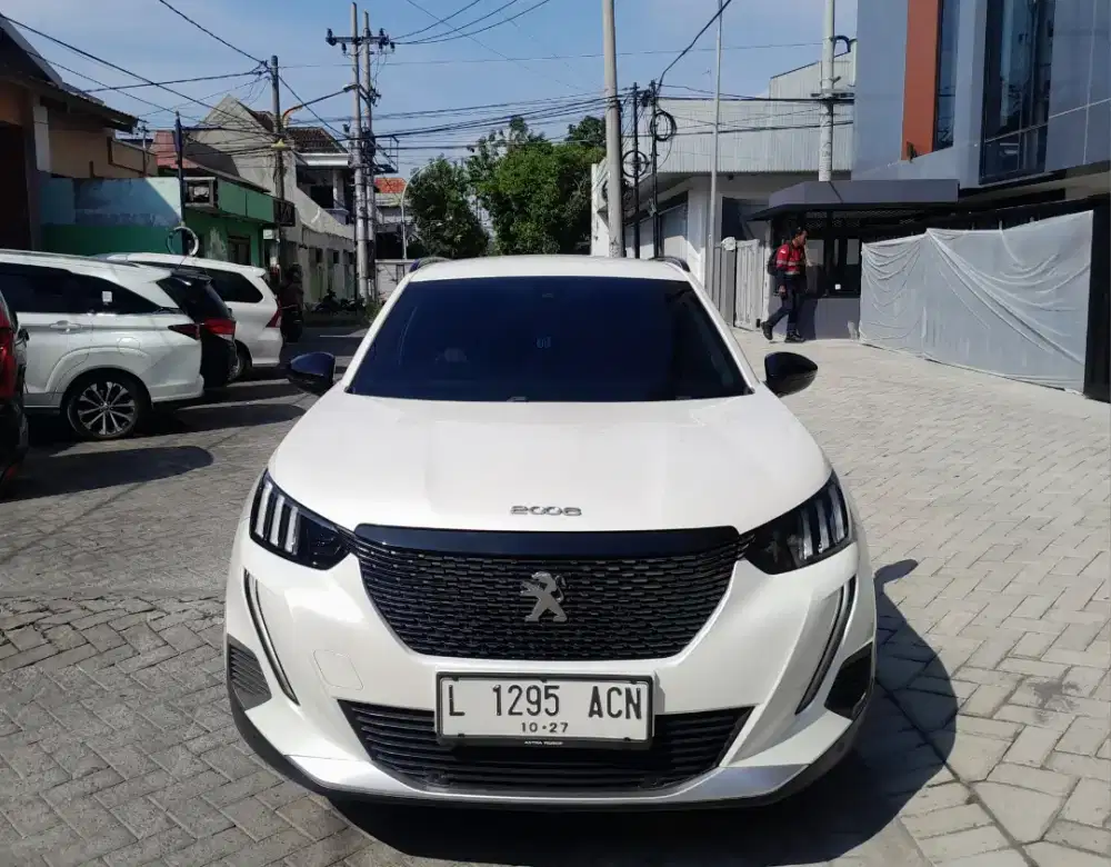 NEW PEUGEOT 2008 1.2 MATIC