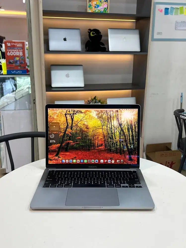 MacBook Pro 2020 i5 8/256GB