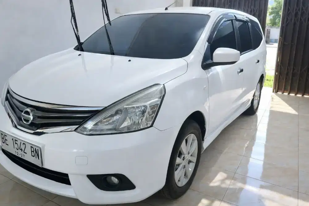 Grand livina SV CVT 2013