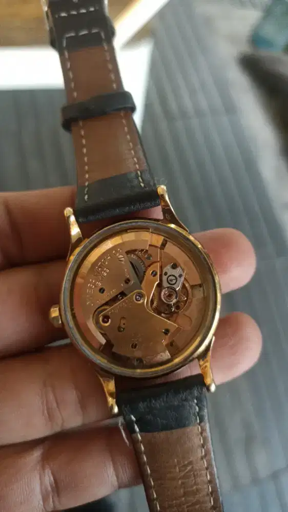 omega constellation all gold