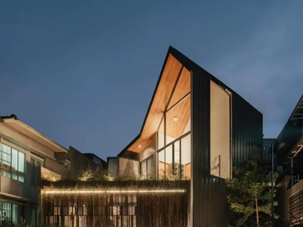 Y. DIJUAL RUMAH VILLA SUPER MEWAH FURNISH POOL AIR HANGAT RESORT DAGO PAKAR BANDUNG