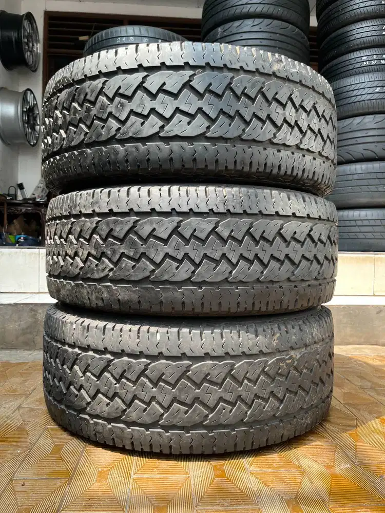 Ban Goodyear Wrngler AT SiletTrac  265 60 r18  3Pcs