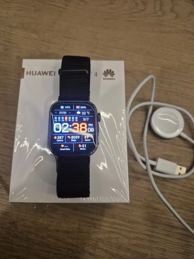 Secondhanded / Bekas Smartwatch Huawei Fit 4 Black / Hitam