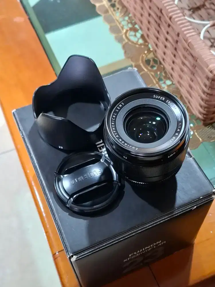 Lensa Fuji Fujinon XF 23mm F1.4 R