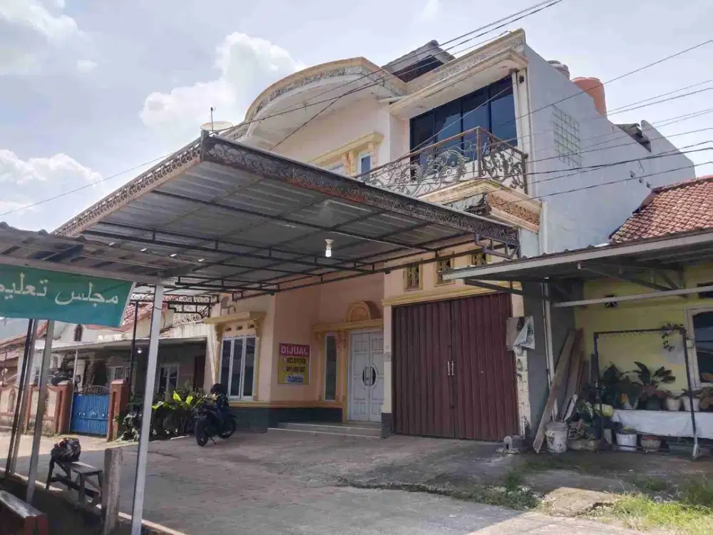 DIJUAL MELALUI LELANG RUMAH 2 LANTAI DI JLN. BANDARA RESIDENCE NO. 10 KM 9 PALEMBANG