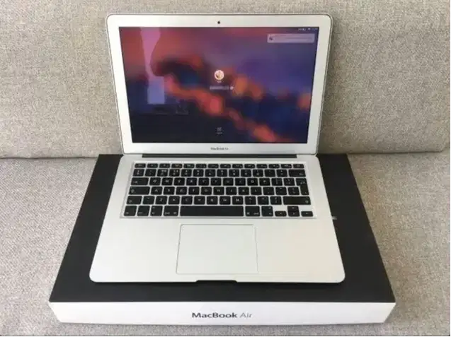 MacBook Air 2013 Full Original – Ringan, Elegan & Siap Pakai!