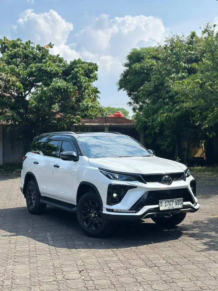 Toyota Fortuner GR 2.8 Legender AT 2025
