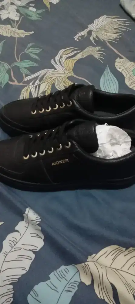 fashion wanita(sepatu aigner wanita)