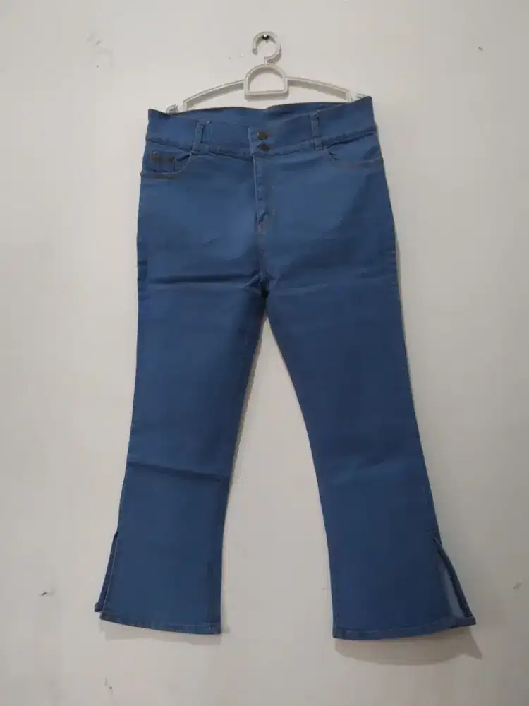 Dijual celana jean