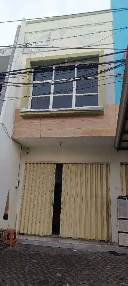 Di jual cepat ruko strategis di jalan manukan
