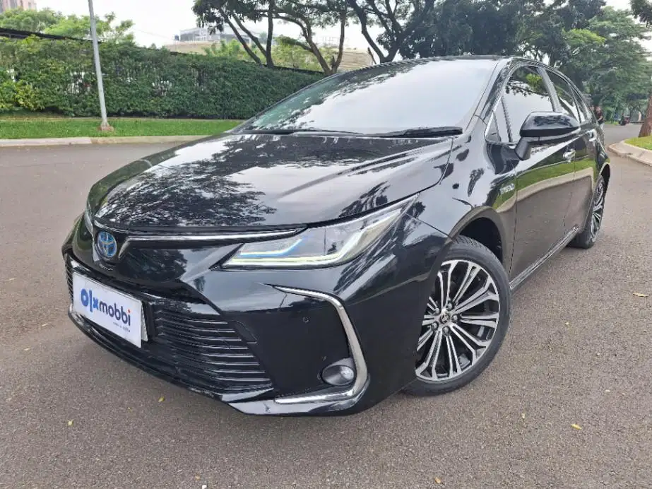 Toyota Corolla Altis 1.8 Hybrid-AT 2022 Hitam
