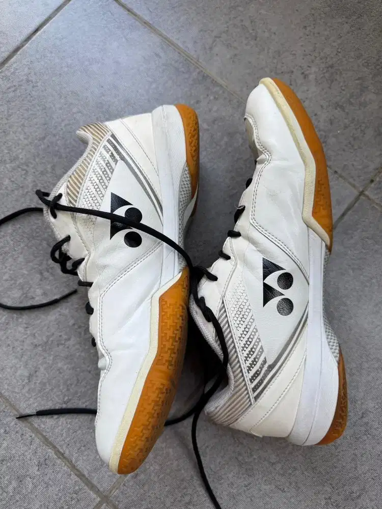 SEPATU YONEX SHB 65 Z3 MEN WHITE