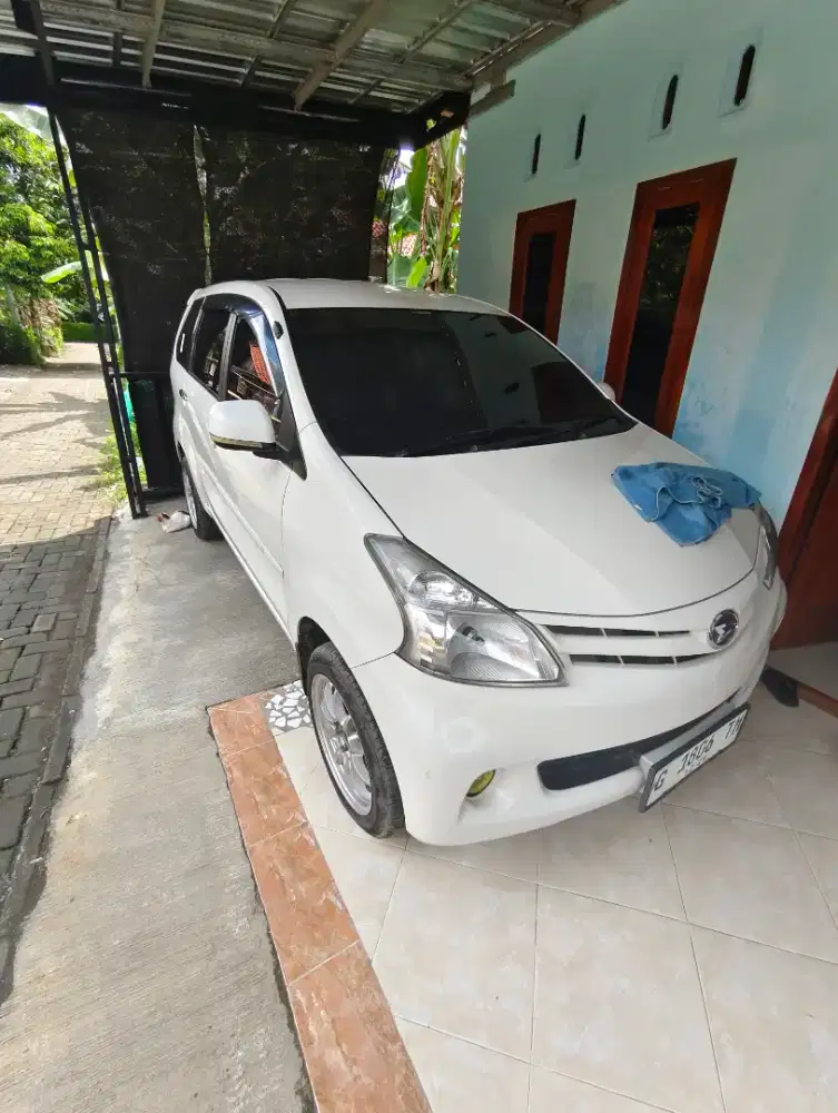 XENIA 1.3 X TH 2014 GOOD CONDITION