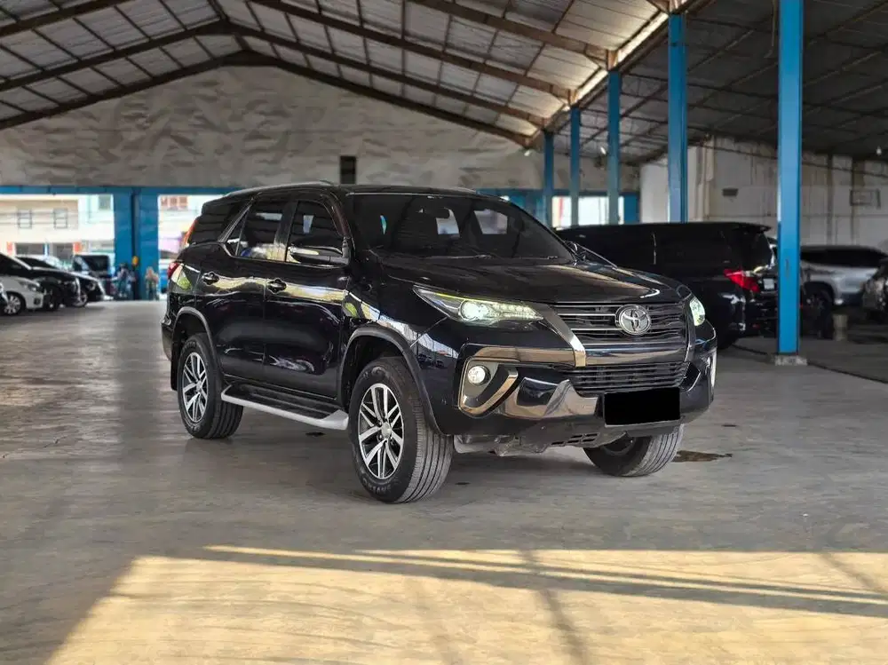 (TDP 60 JUTA) Toyota Fortuner 2.4 VRZ Diesel AT Matic 2016