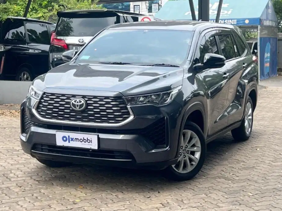 KM Rendah - Toyota Kijang Innova 2.0 Zenix V CVT Bensin-AT 2022