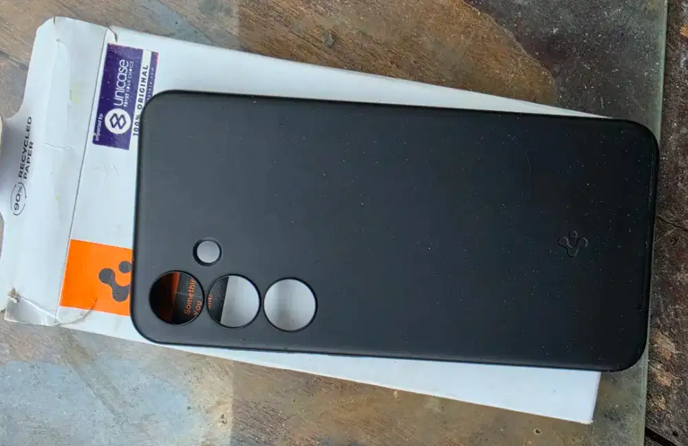 Casing Samsung S24 Basic (Spigen)