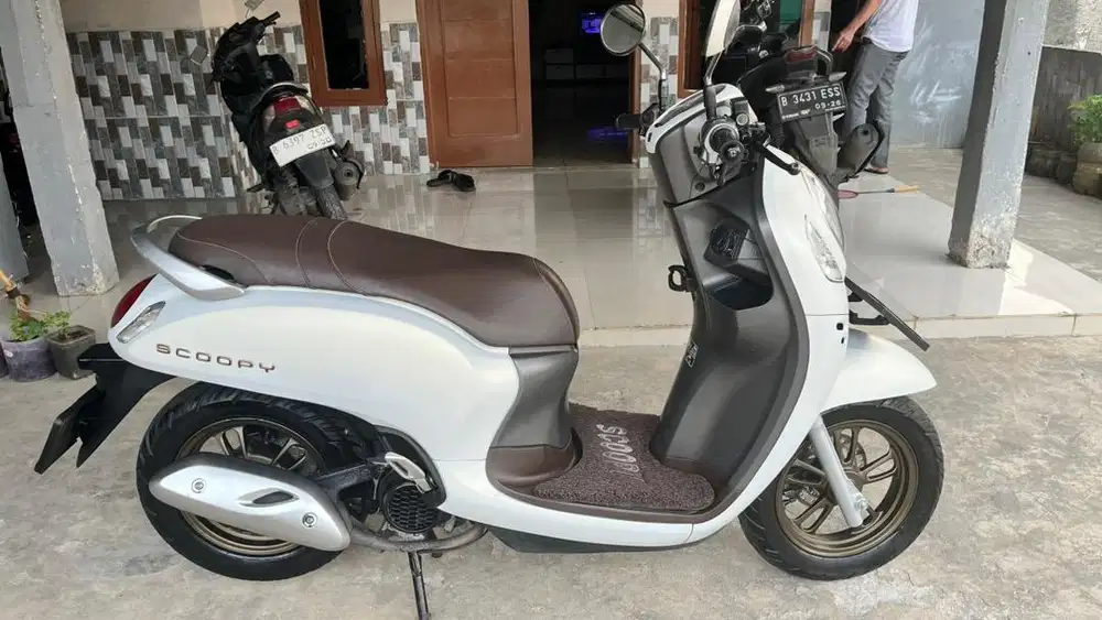 Scoopy 2024 keyless