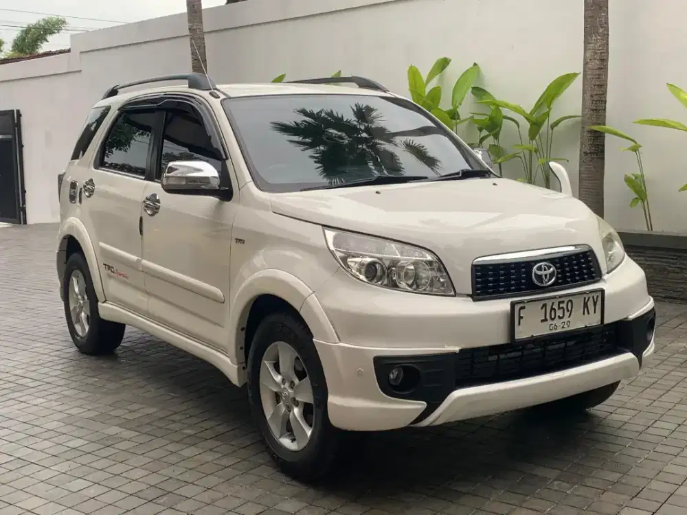 DIJUAL– TOYOTA RUSH TRD S MATIC 2014 > garansi mesin & transmisi 1 thn