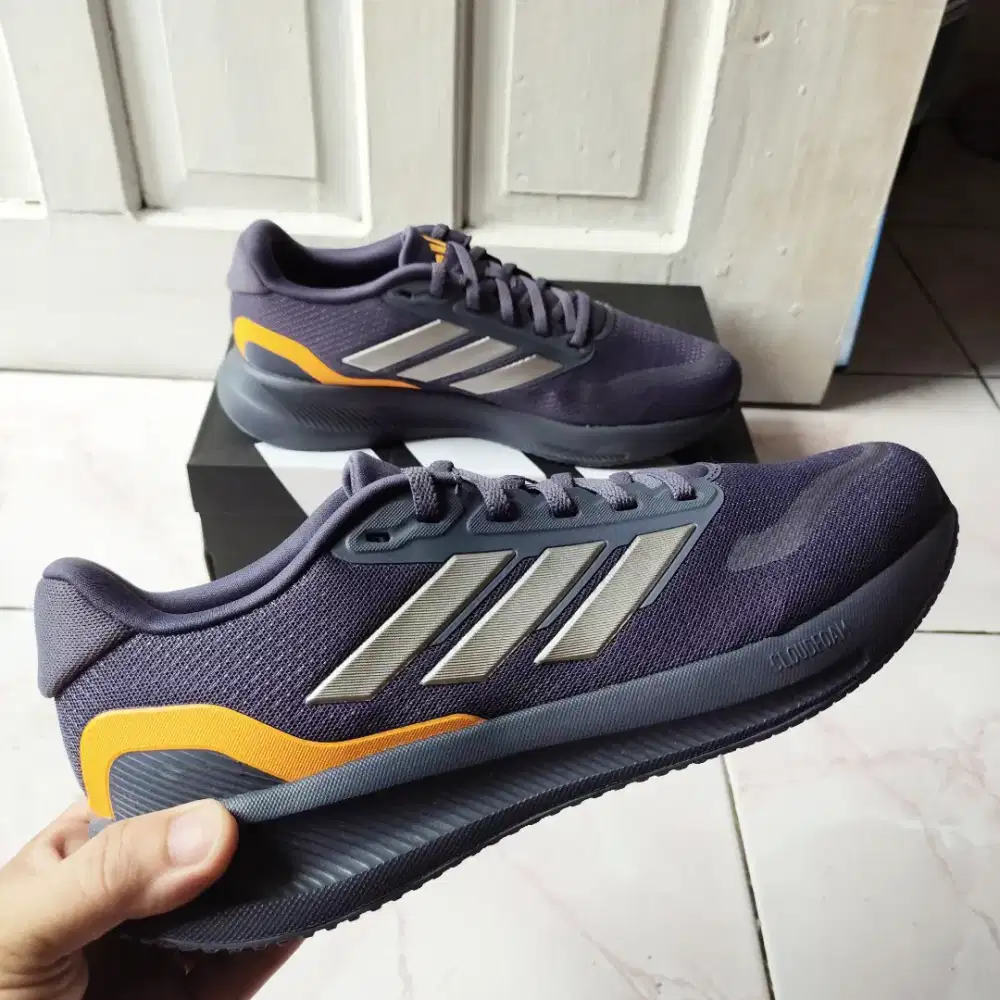 (BNIB) Sepatu Running Adidas Runfalcon Original Size 43