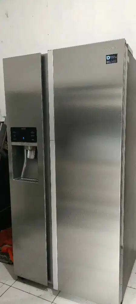 Kulkas side by side Samsung inverter with icemaker dispenser