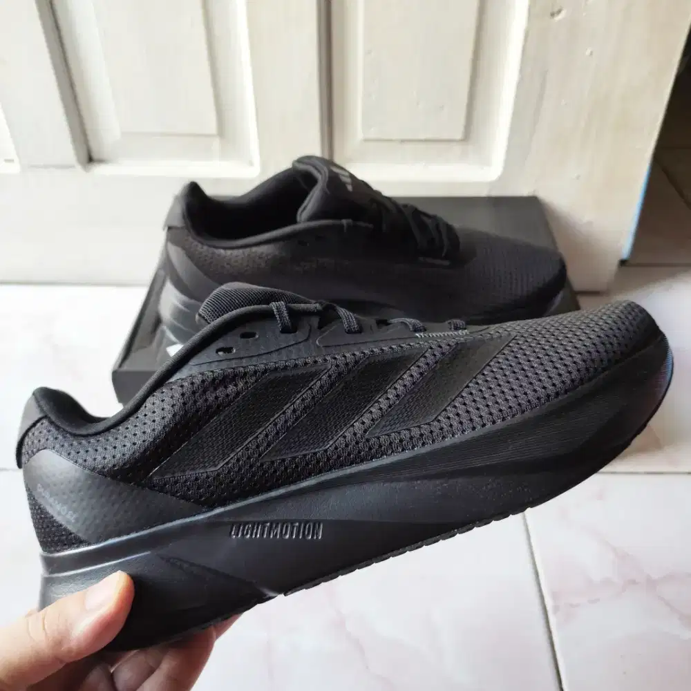 (BNIB) Sepatu Running Adidas Duramo Original Size 44