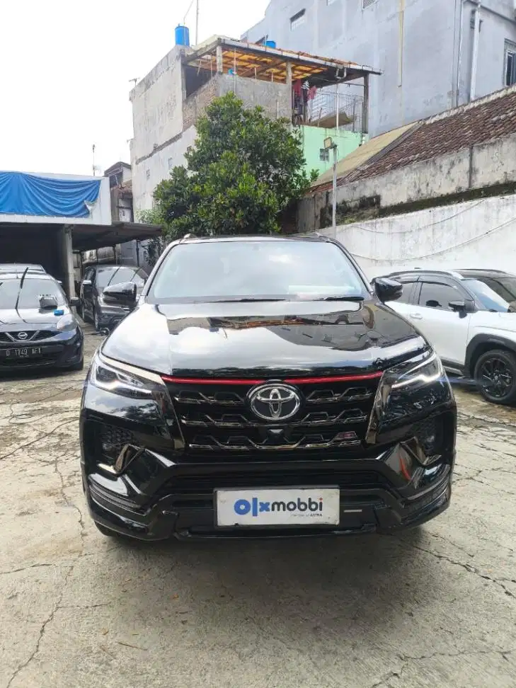 LOW DP Toyota Fortuner 2.4 VRZ TRD Solar-AT 2020 UBD