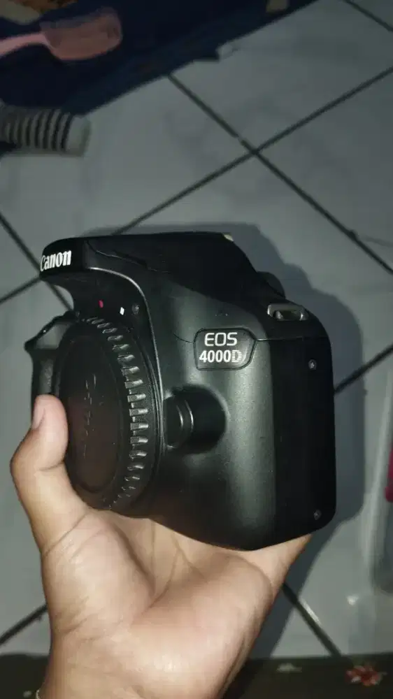 Canon eos 4000d