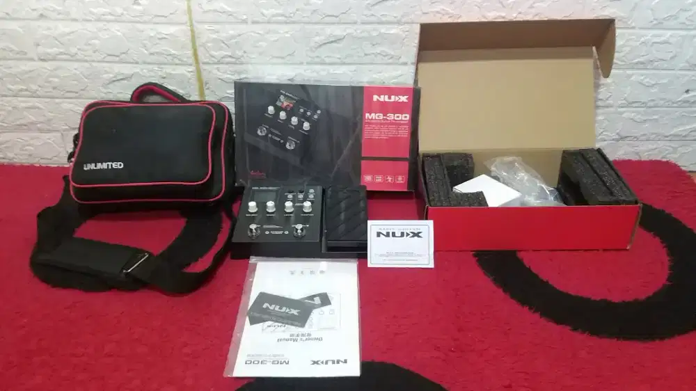 NUX MG300 ORIGINAL Efx Multi MG 300 - MG-300 Like New
