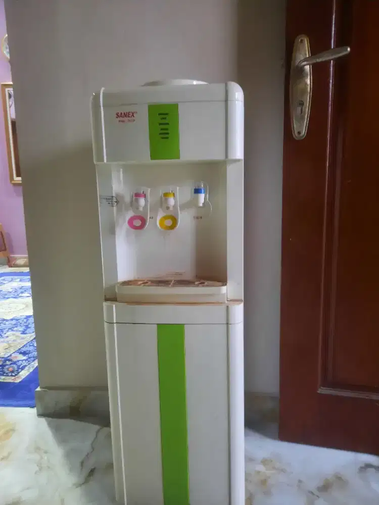 Dispenser sanex